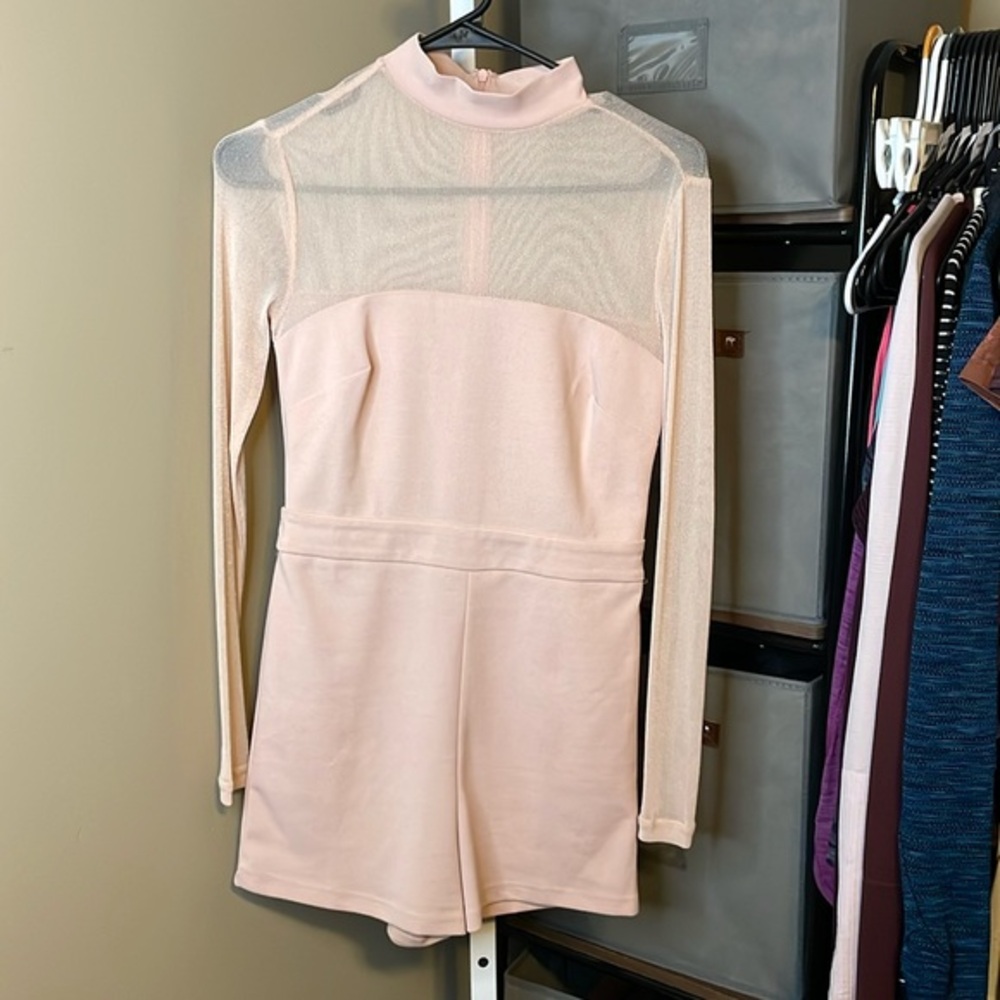 Guess Los Angeles High Neck Sheer Metallic Long Sleeve Romper Sz XS Pink